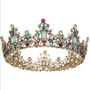 Detailed jeweled crown-new in package